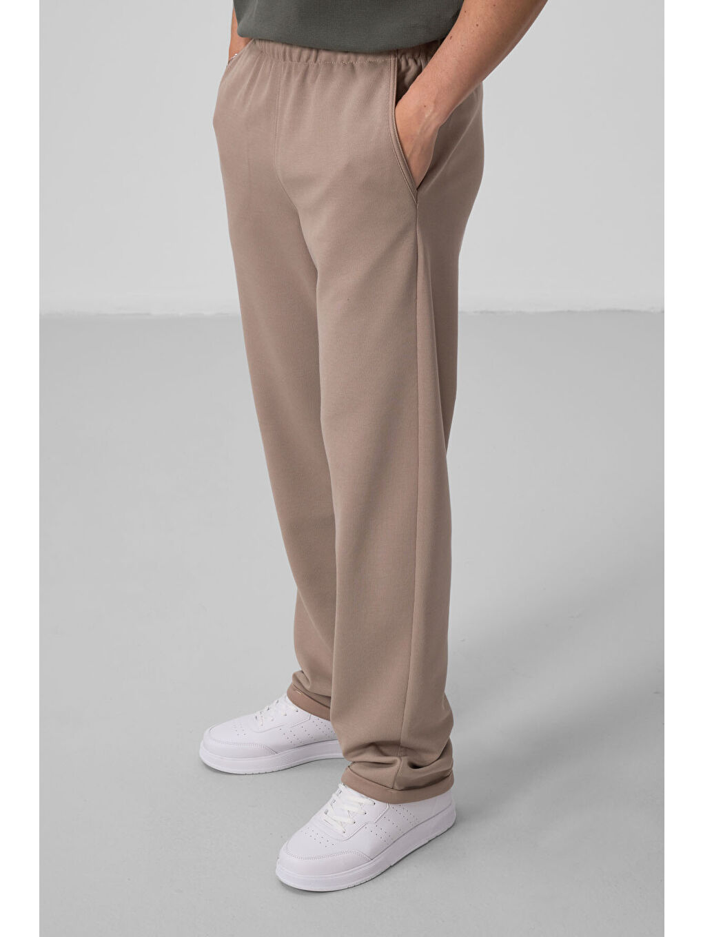 Koyu Bej Yüzeyi Dokulu Rahat Form Palazzo  Erkek Pantolon - 82164-3