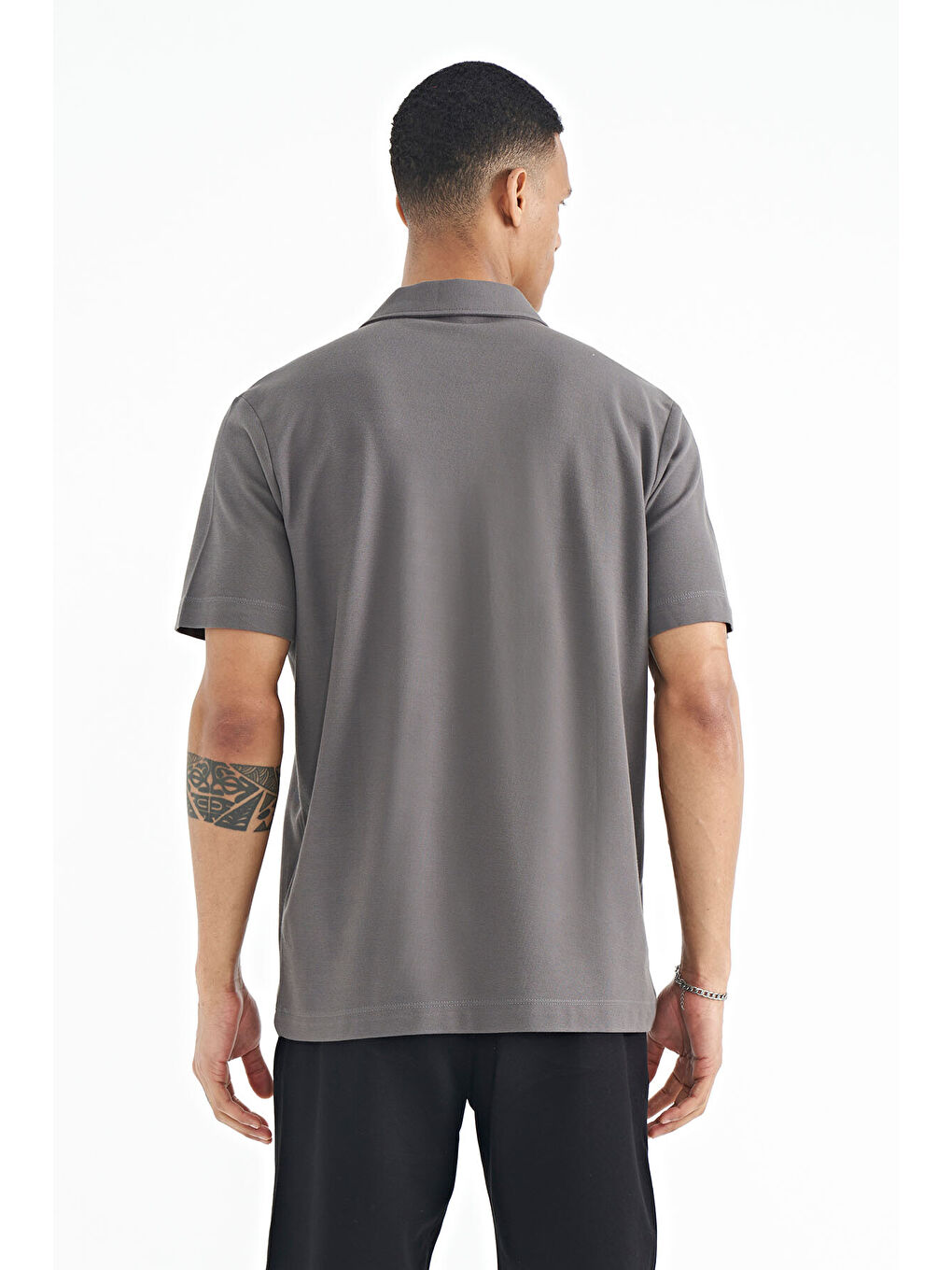 Koyu Gri Yazı Baskılı Standart Form Polo Yaka Erkek %100 Pamuk Tişört - 88236-4