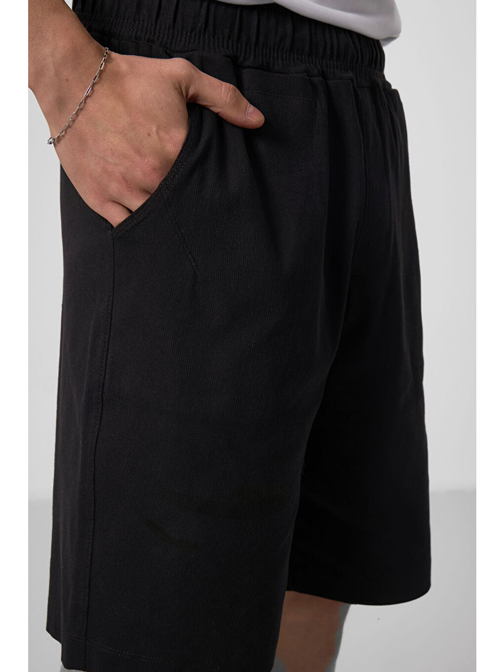 Siyah Standart Fit Dokuma Hafif Esnek Chino Şort - 81290-2