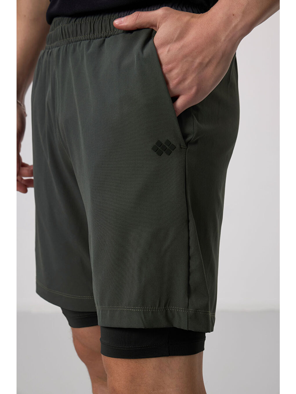 Haki Polyester İnce Yumuşak Standart Fit Erkek Taytlı Şort - 81287-4