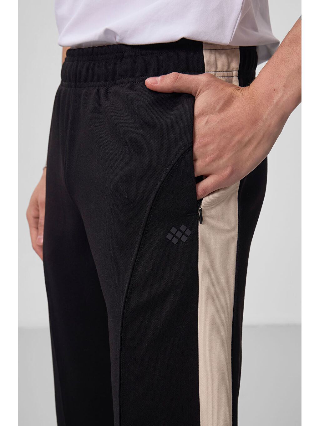 Siyah-Bej Yüzeyi Dokulu Standart Fit Palazzo  Erkek Pantolon - 82171-3