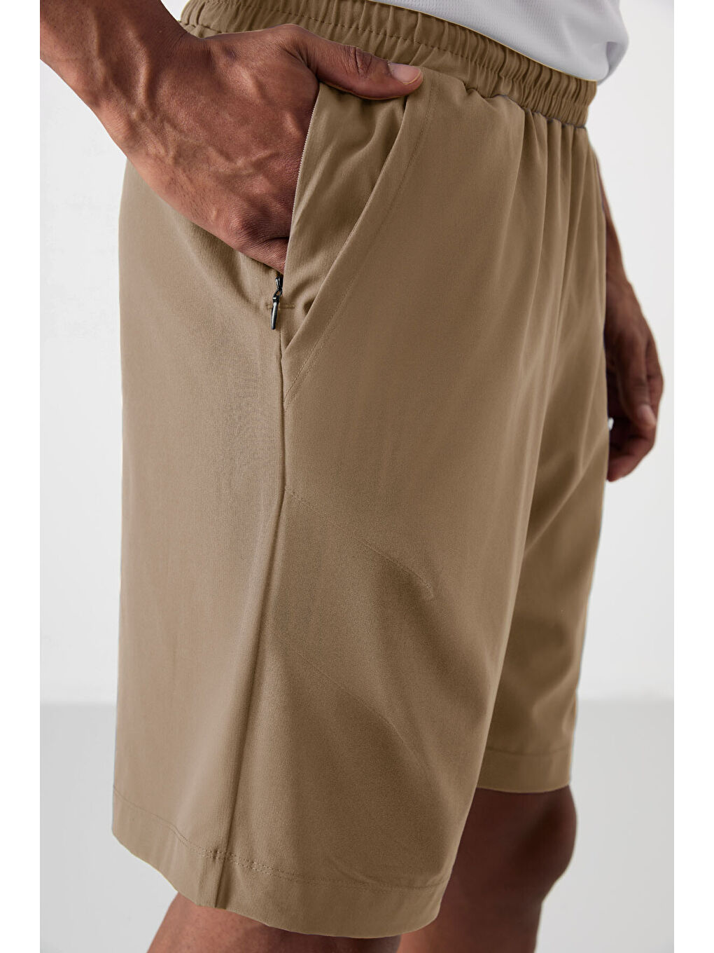 Bej Polyester Kalın Yumuşak Comfort Fit Erkek Şort - 81268-4