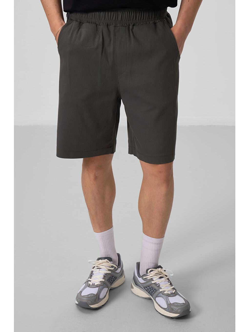 Antrasit Standart Fit Dokuma Hafif Esnek Chino Şort - 81290-1