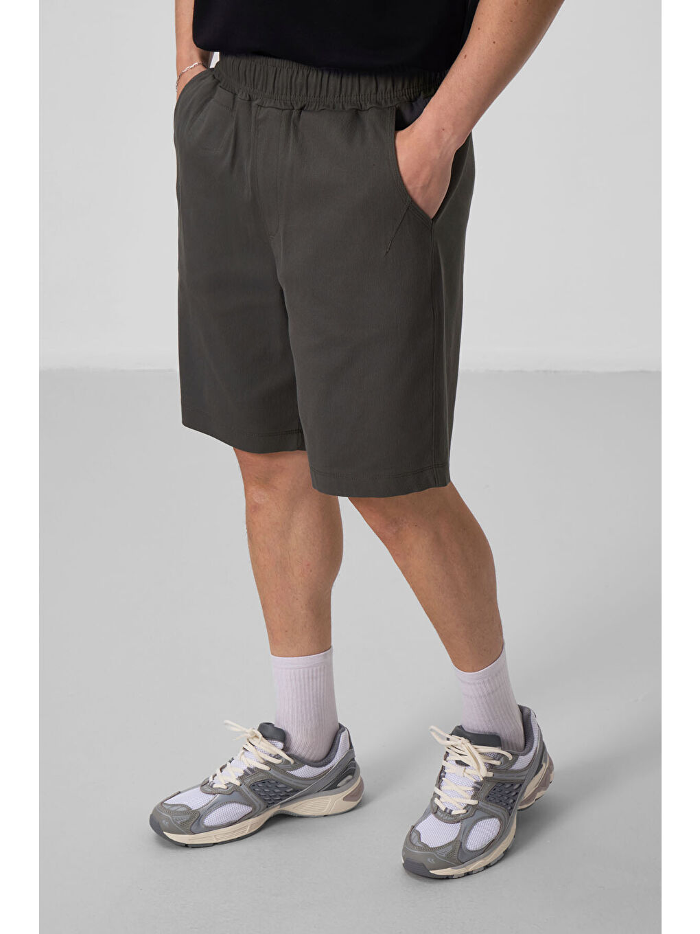Antrasit Standart Fit Dokuma Hafif Esnek Chino Şort - 81290-3