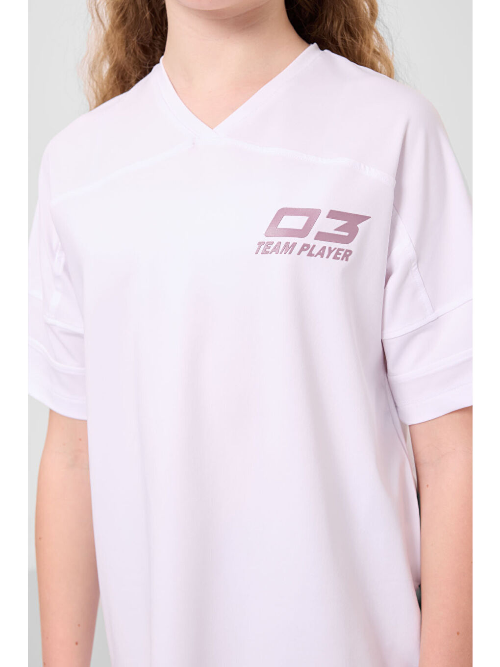 Beyaz-Gül Kurusu V Yaka Kemer Detaylı Standart Fit Performans Kız Çocuk Tayt Takım - 75187-3