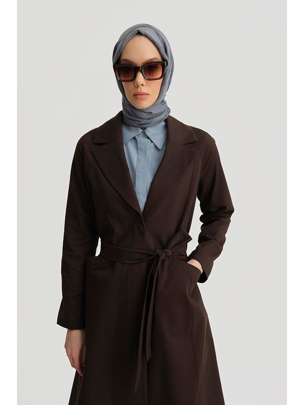 Kahverengi Sırt Detaylı Pamuk Trençkot 25Y7801 Acı Kahve-3