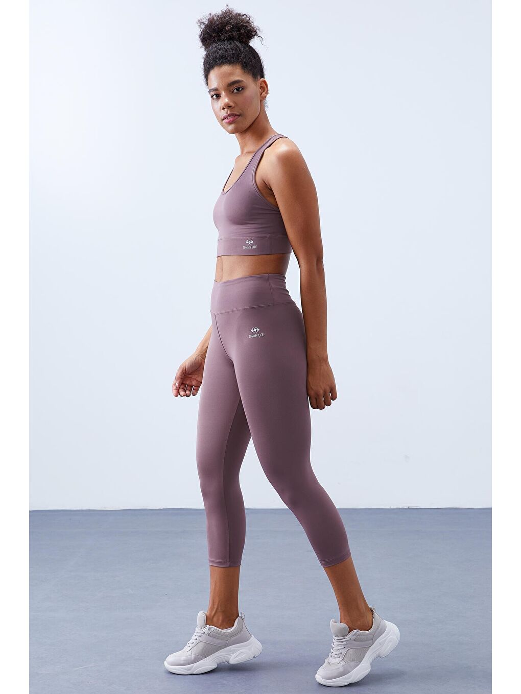 Pembe Gül Kurusu Yüksek Bel Toparlayıcı Çapraz Sırt Detaylı Slim Fit Kadın Tayt Takım - 95283-4