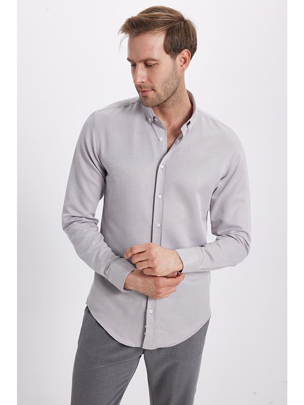 Erkek Slim Fit Dar Kesim Pamuklu Kolay Ütü Gri Düğmeli Yaka Gömlek