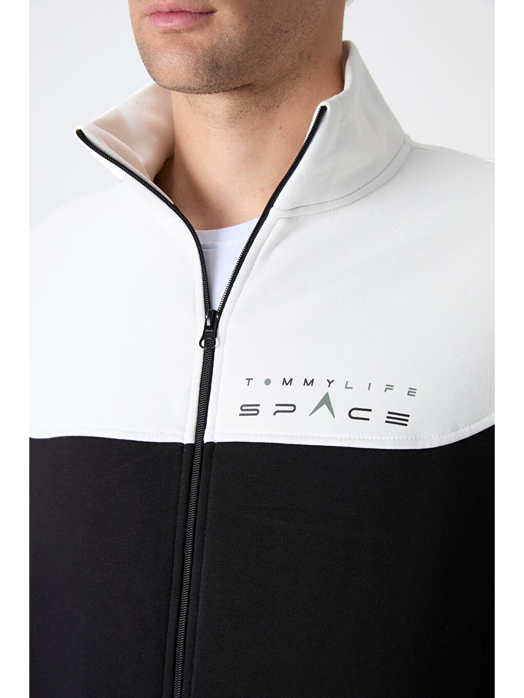 Siyah Dik Yaka  Renk Geçişli Baskı Detaylı Standart Kalıp Erkek Eşofman Takımı  - 85186-2