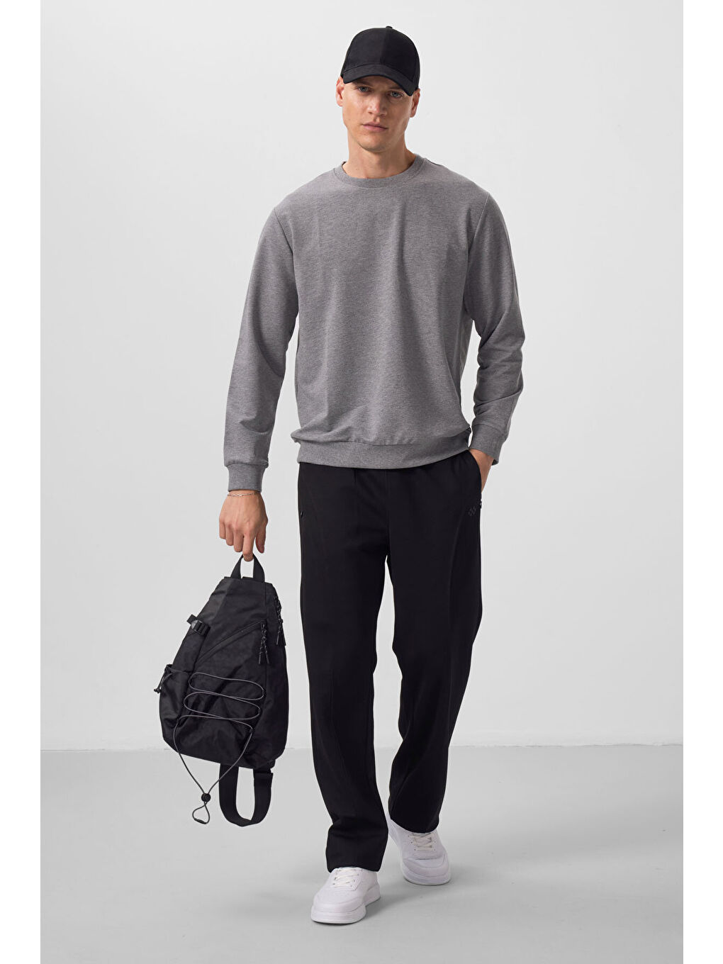 Siyah Yüzeyi Dokulu Standart Fit Palazzo  Erkek Pantolon - 82171-1