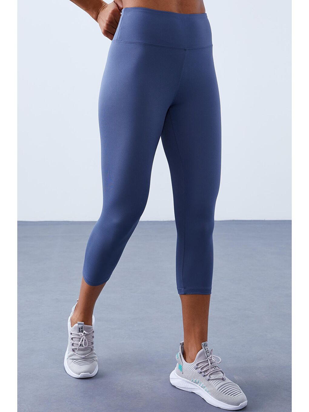 Petrol Yüksek Bel Toparlayıcı Çapraz Sırt Detaylı Slim Fit Kadın Tayt Takım - 95283-3