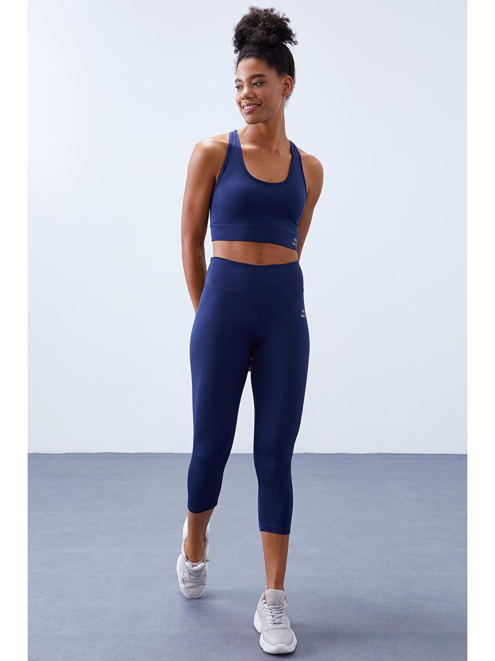 İndigo Yüksek Bel Toparlayıcı Çapraz Sırt Detaylı Slim Fit Kadın Tayt Takım - 95283-2