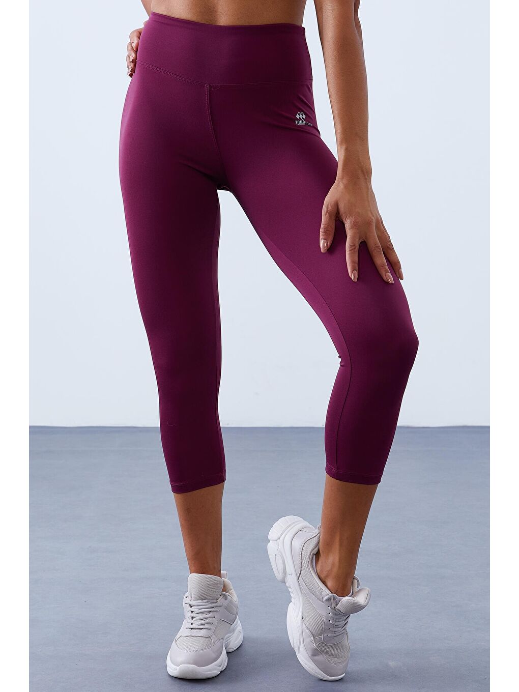 Bordo Yüksek Bel Toparlayıcı Çapraz Sırt Detaylı Slim Fit Kadın Tayt Takım - 95283-3