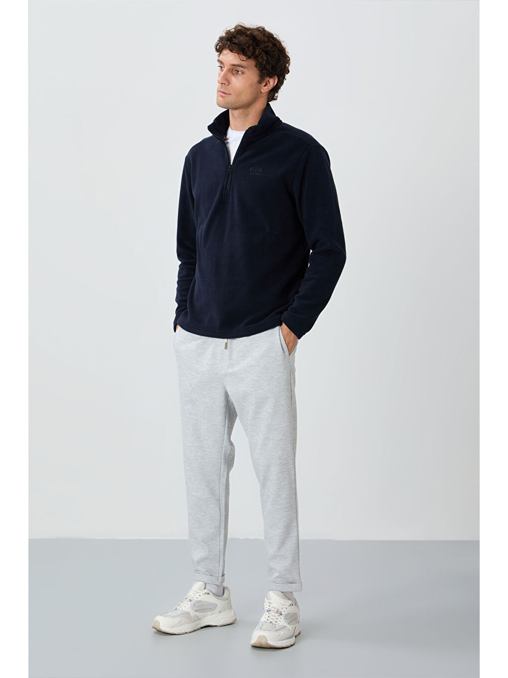 Gri Yüzeyi Dokulu Standart Fit Erkek Eşofman Alt - 82154-1