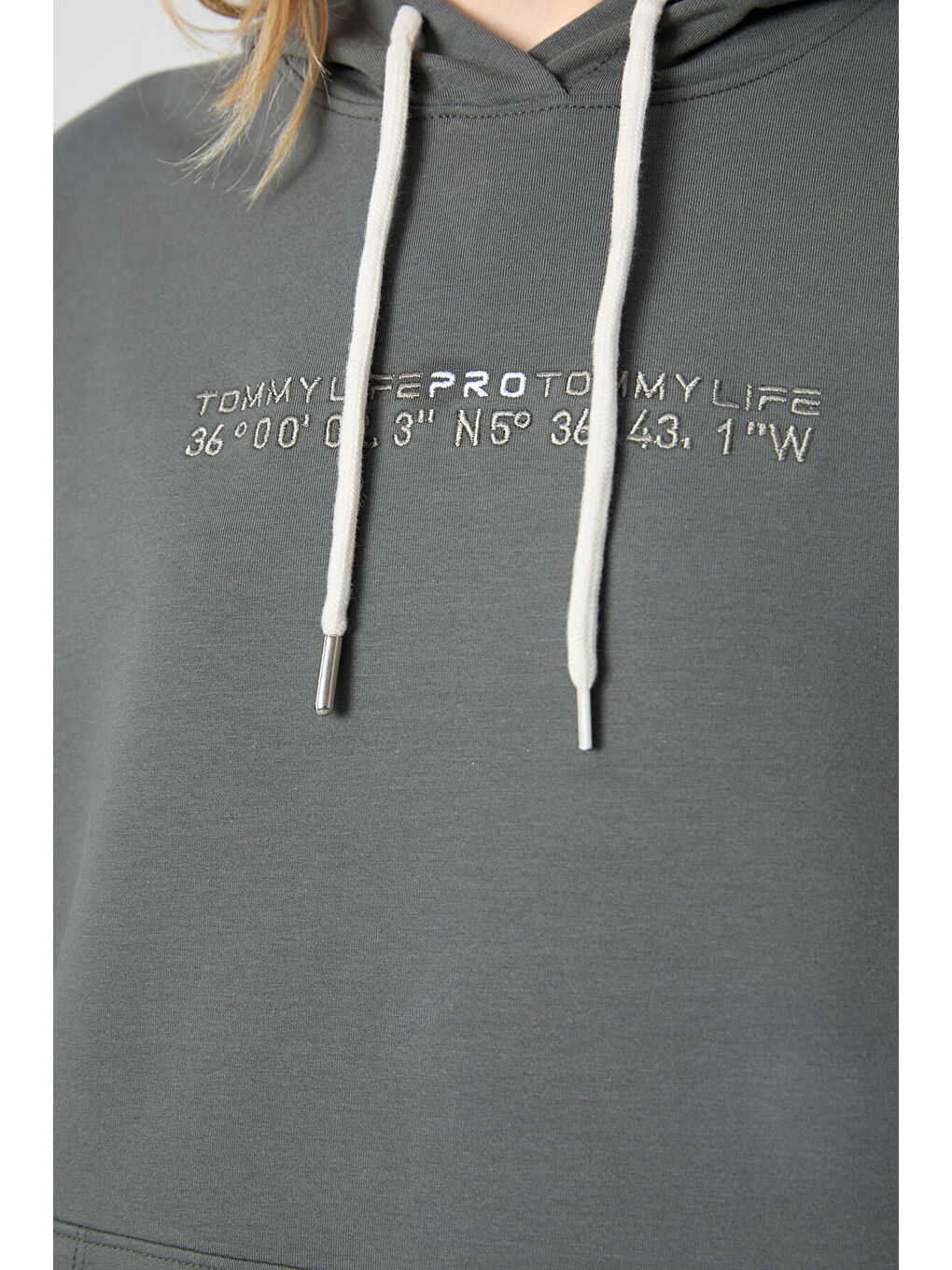 Yeşil Çağla Kapüşonlu Kanguru Cep Oversize Lastik Paça Kadın Eşofman Takımı - 95288-3