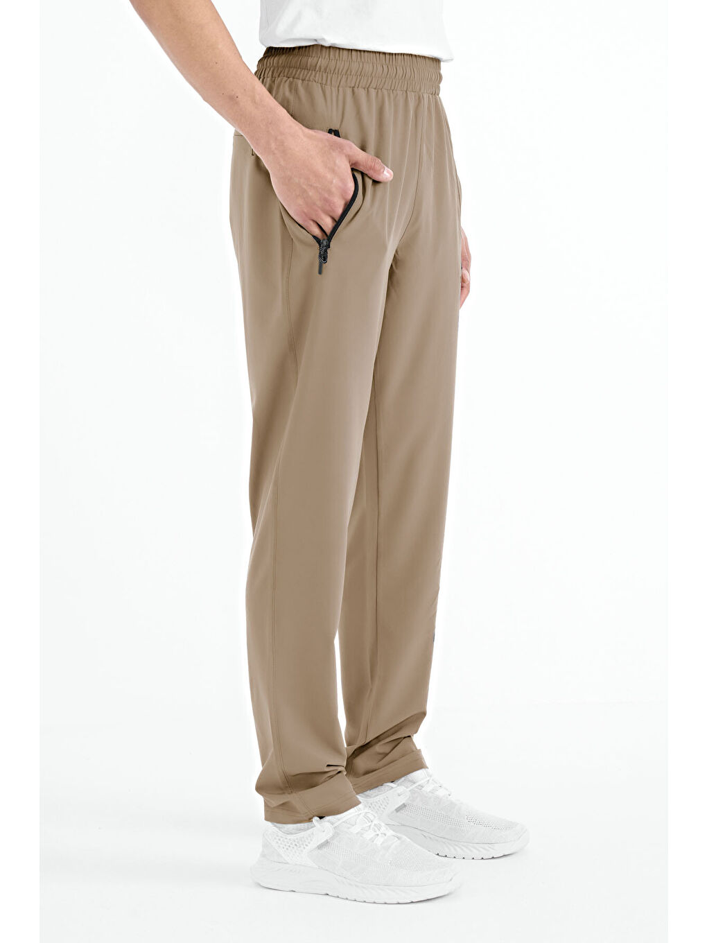 Bej Erkek Fermuarlı Üç Cepli Standart Kalıp Klasik Paça Eşofman Alt - 84768-3