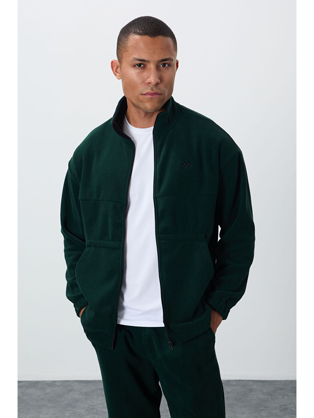 Çam Yeşil Kalın Yumuşak Dokulu Comfort Fit Nakışlı Erkek Eşofman Takım - 85269-1