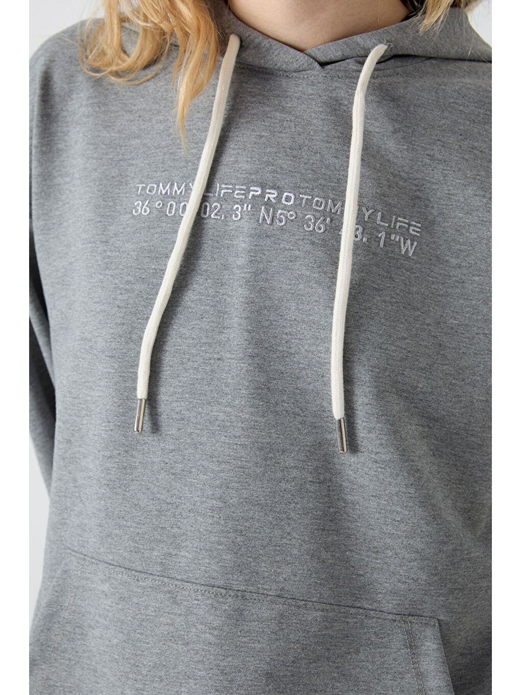 Gri Melanj Kapüşonlu Kanguru Cep Oversize Lastik Paça Kadın Eşofman Takımı - 95288-3