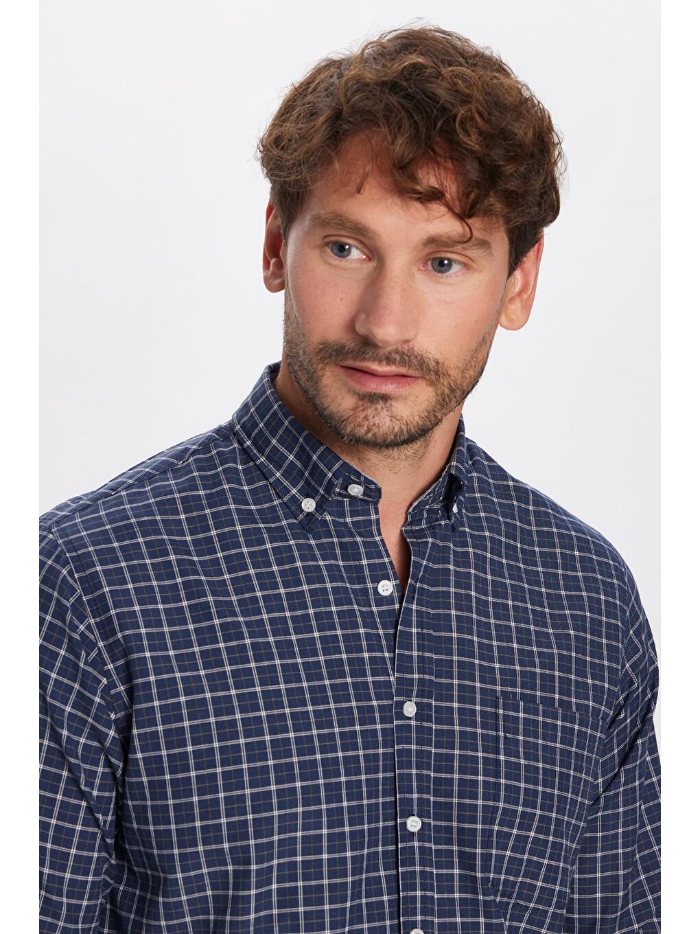 Karışık Erkek Regular Fit Klasik Kesim Düğmeli Yaka Küçük Kareli Pamuklu Lacivert-Beyaz Gömlek-1