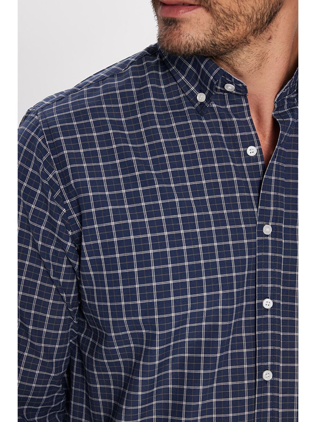 Karışık Erkek Regular Fit Klasik Kesim Düğmeli Yaka Küçük Kareli Pamuklu Lacivert-Beyaz Gömlek-2