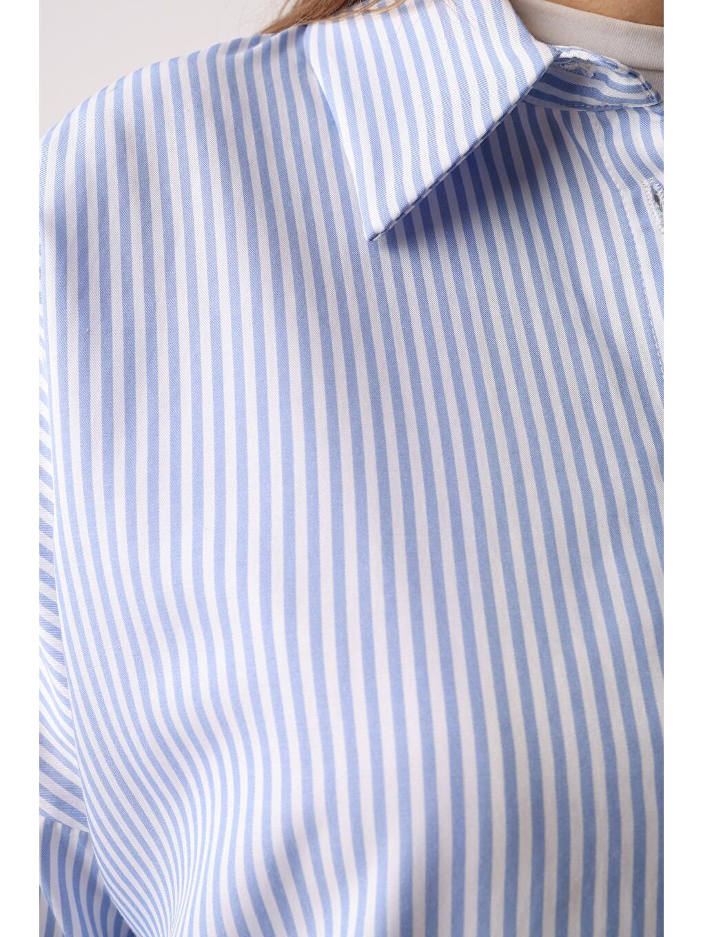 Mavi-Beyaz Oversize Basic Gömlek-4