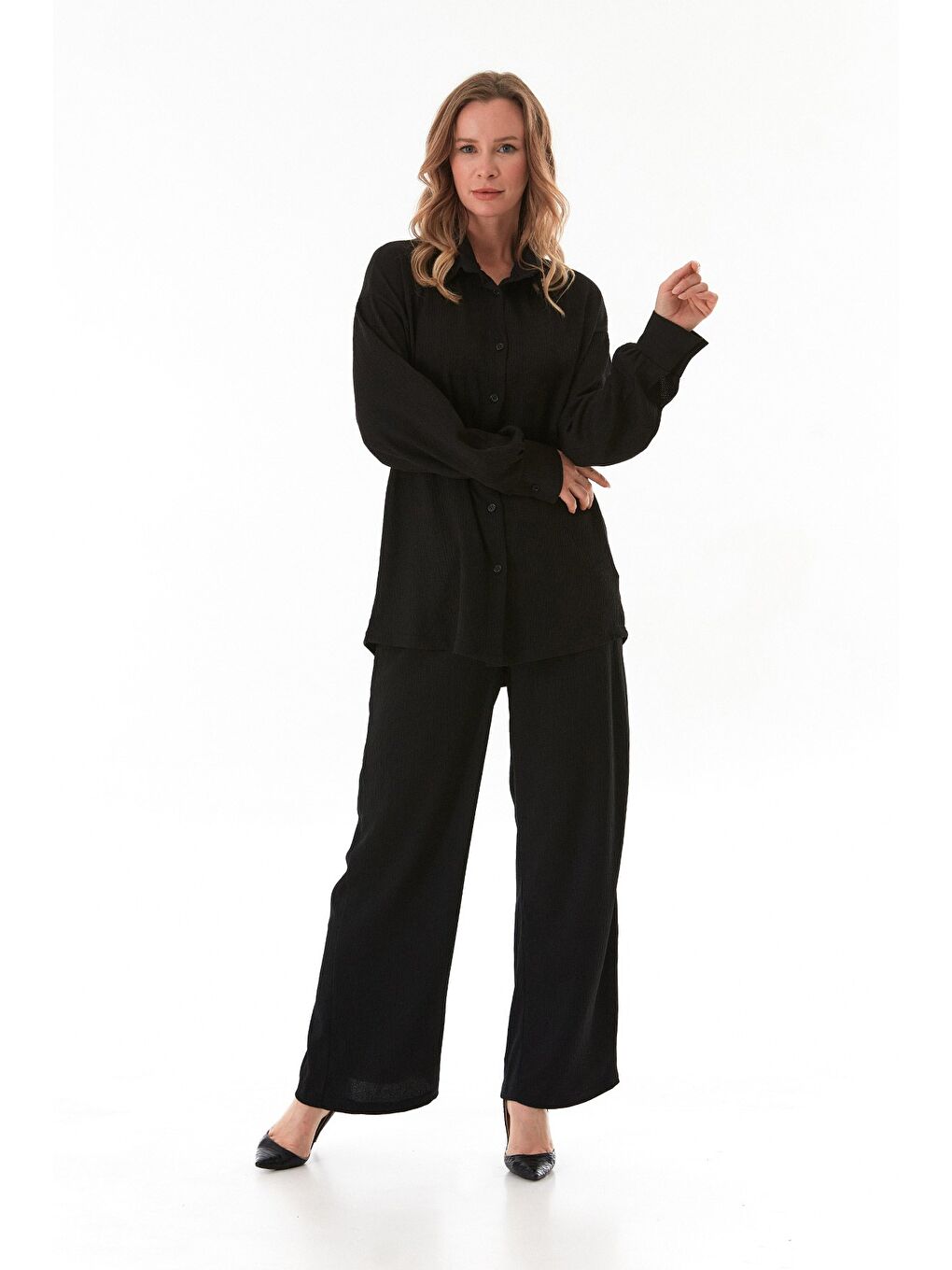 Siyah Gömlek Yaka Bürümcük Kumaş Takım-4