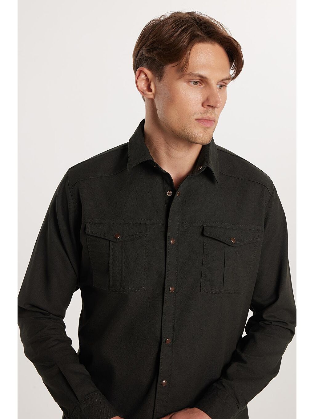 Erkek Slim Fit Dar Kesim Uzun Kollu Denim Jean Yıkamalı Çift Cepli Haki Spor Yaka Gömlek-1