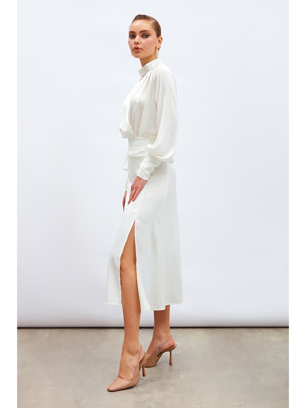 Yırtmaçlı Saten Etek - Ekru-1