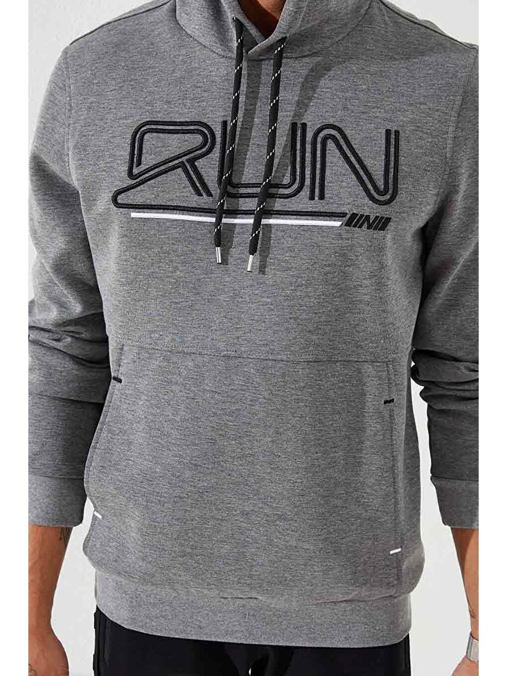 Gri Melanj Yazı Nakışlı Standart Kalıp Kapüşonlu  Erkek Hoodie - 87887-2