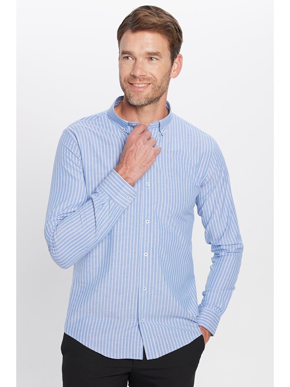 Karışık Slim Fit Uzun Kollu Çizgili Yaka Düğmeli Erkek Gömlek-3