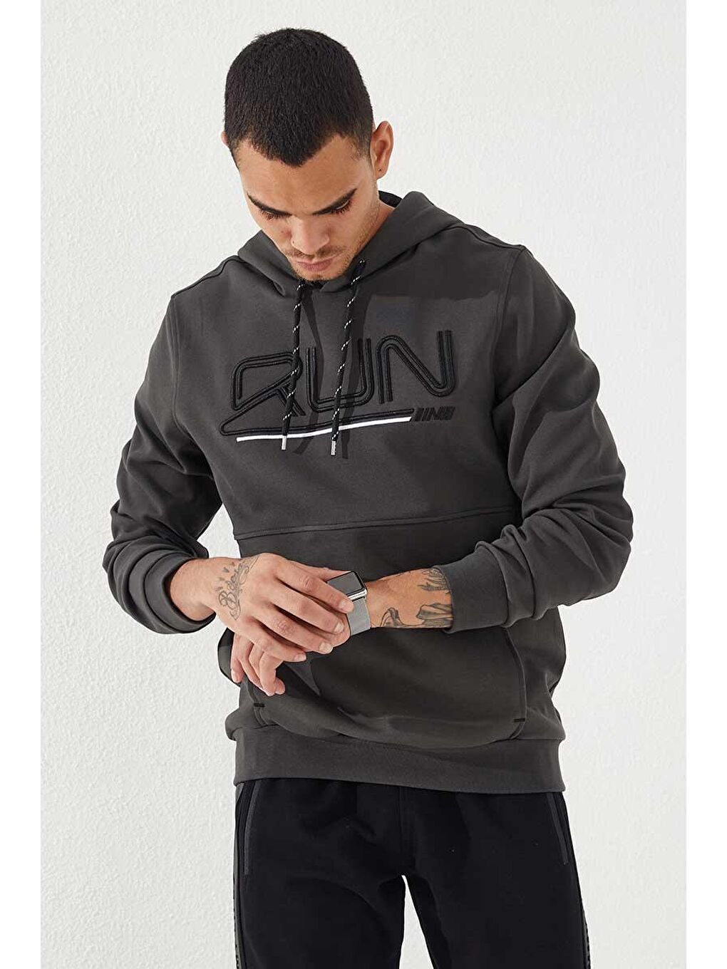 Haki Yazı Nakışlı Standart Kalıp Kapüşonlu  Erkek Hoodie - 87887-2