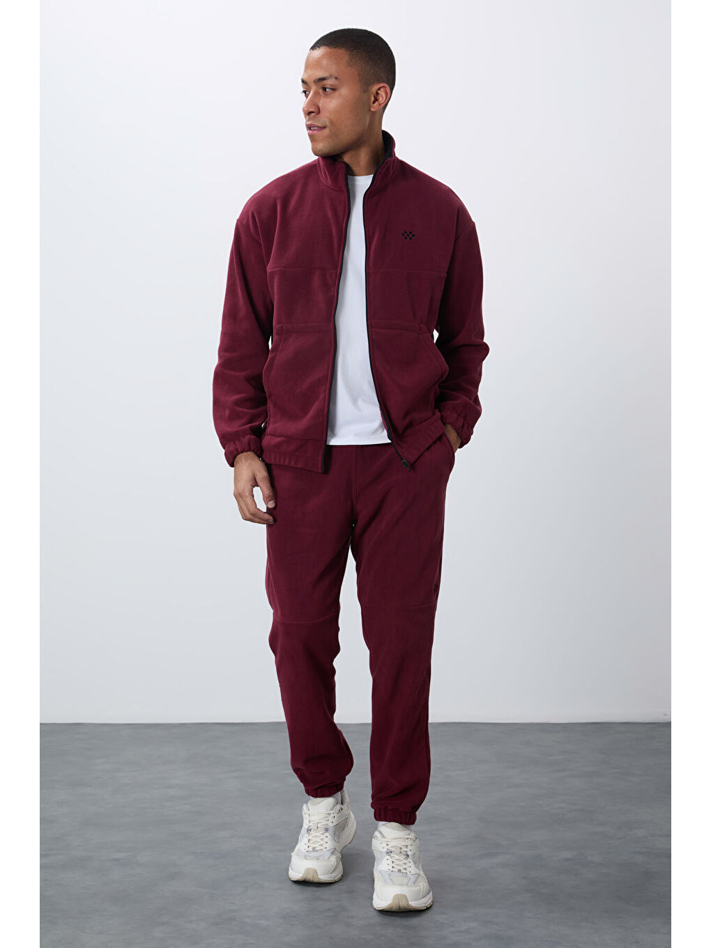 Mor Erguvan Kalın Yumuşak Dokulu Comfort Fit Nakışlı Erkek Eşofman Takım - 85269-1