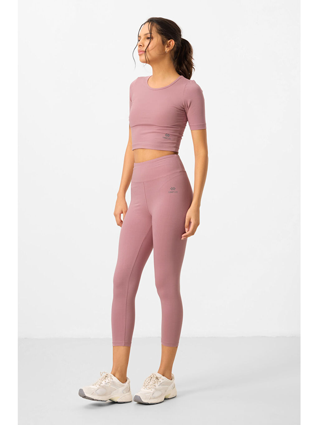 Pembe Gül Kurusu Yüksek Bel Kapri-Crop Tişört Slim Fit Kadın Tayt Takım - 95285-2