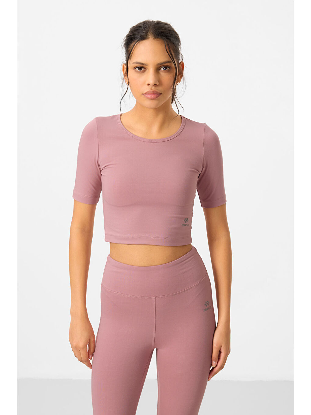 Pembe Gül Kurusu Yüksek Bel Kapri-Crop Tişört Slim Fit Kadın Tayt Takım - 95285-4