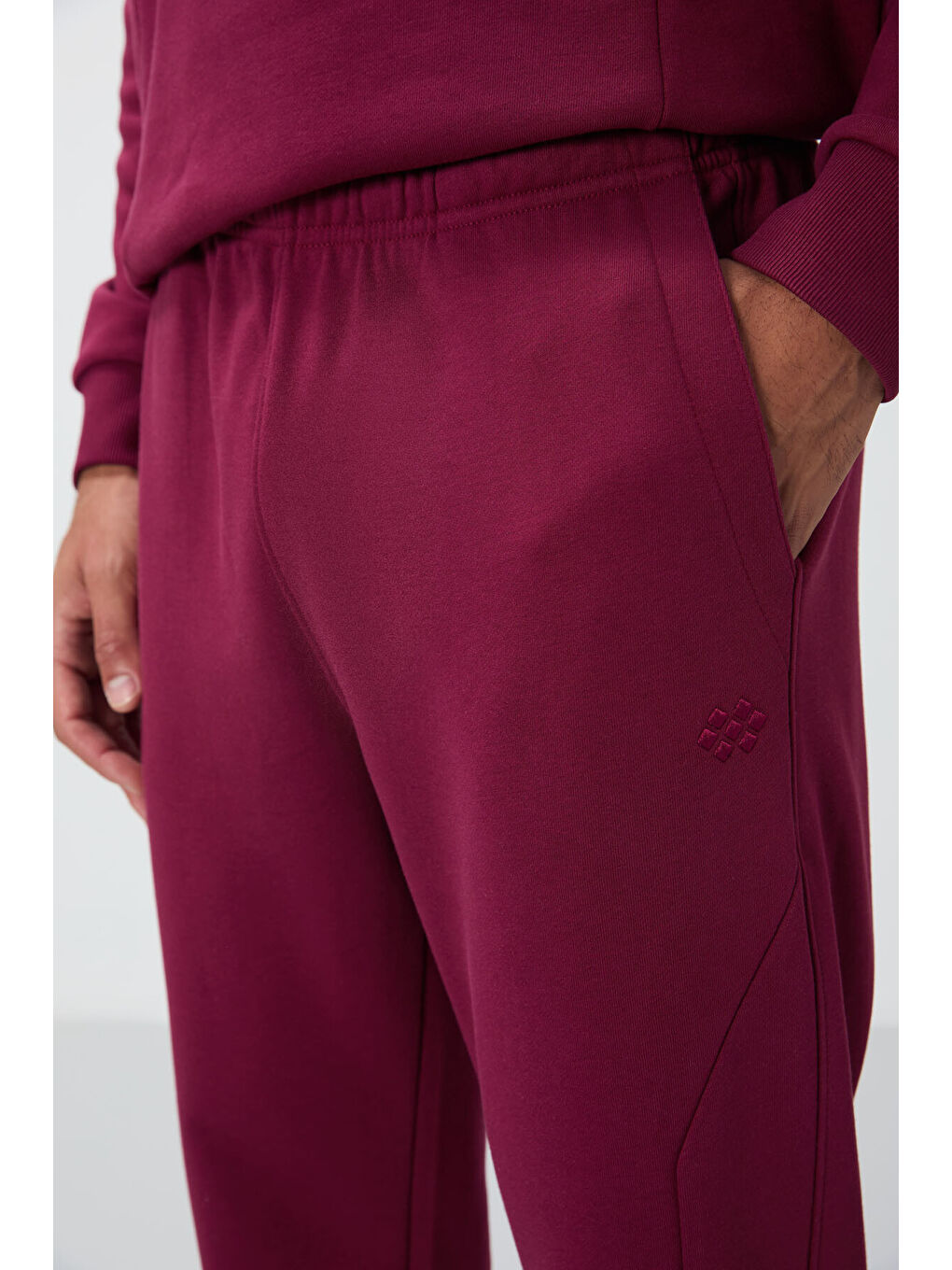 Mor Erguvanm Kompakt Pamuklu Kalın Pürüzsüz Dokulu O Yaka Comfort Fit Erkek Eşofman Takım -85263-4