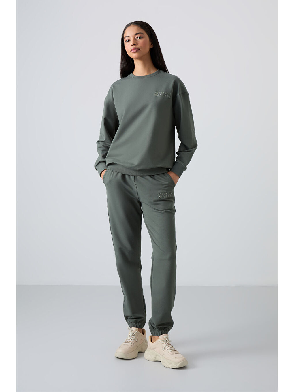 Yeşil Çağla Bisiklet Yaka Oversize Lastik Paça Kadın Eşofman Takımı - 95287-4