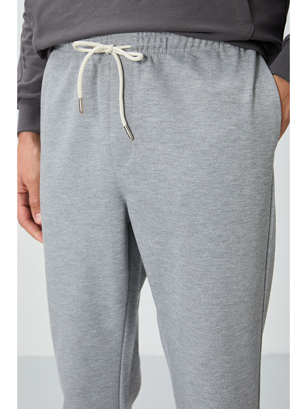 Gri Melanj Yüzeyi Dokulu Standart Fit Erkek Eşofman Alt - 82155-3