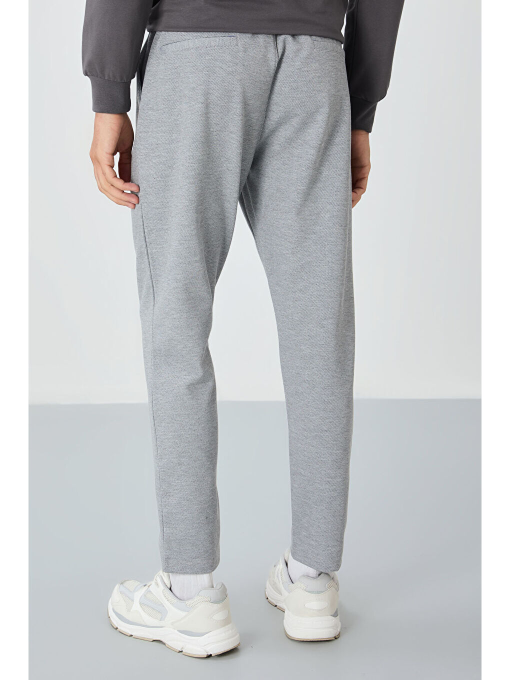 Gri Melanj Yüzeyi Dokulu Standart Fit Erkek Eşofman Alt - 82155-4