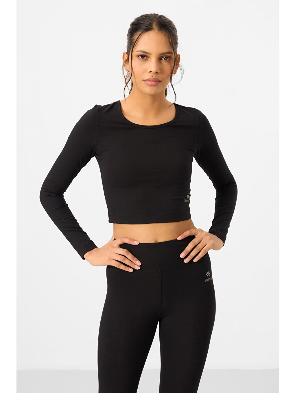 Siyah Yüksek Bel Uzun Kollu Slim Fit Crop Top Kadın Tayt Takım - 95286-4