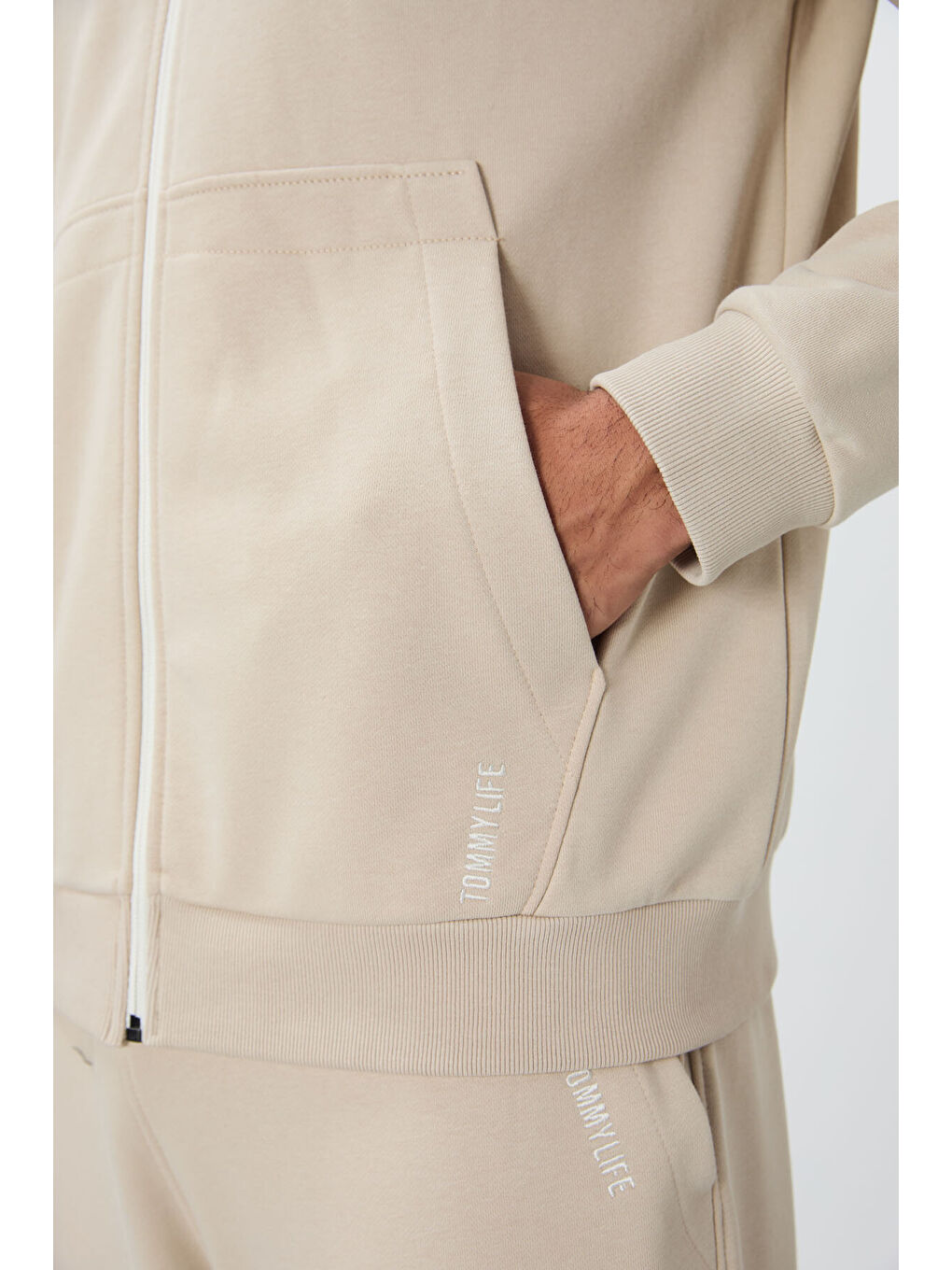 Bej Kompakt Pamuklu Kalın Pürüzsüz Dokulu Kapüşonlu Comfort Fit Erkek Eşofman Takım   85262-3