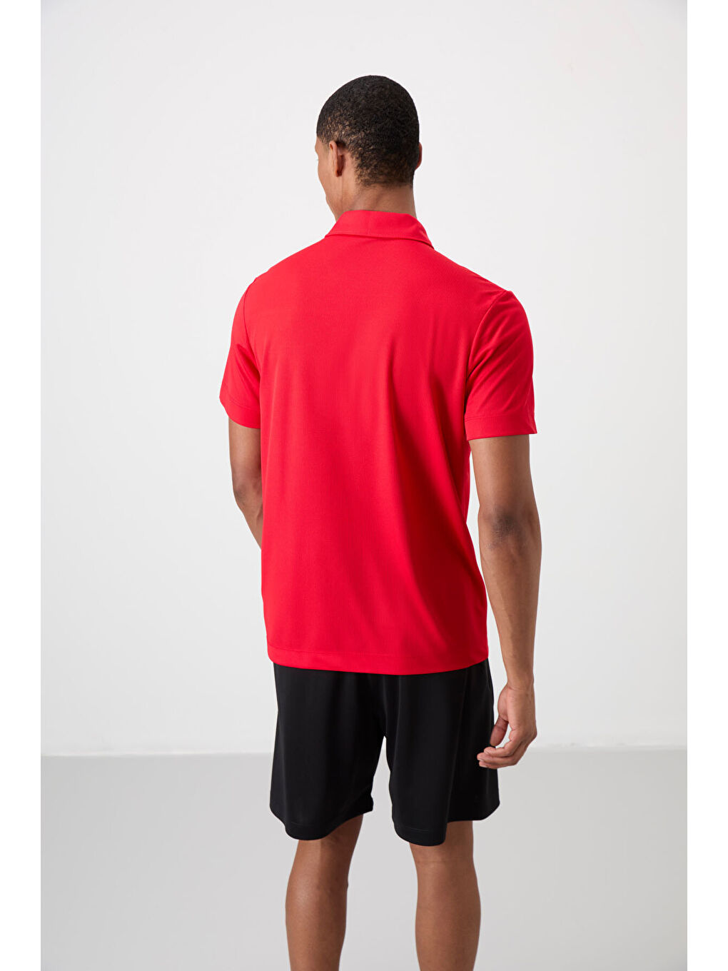 Kırmızı Polyester Nefes Alan Dokulu İnce Esnek Standart Fit Polo Yaka Erkek Performans Tişört - 88-4