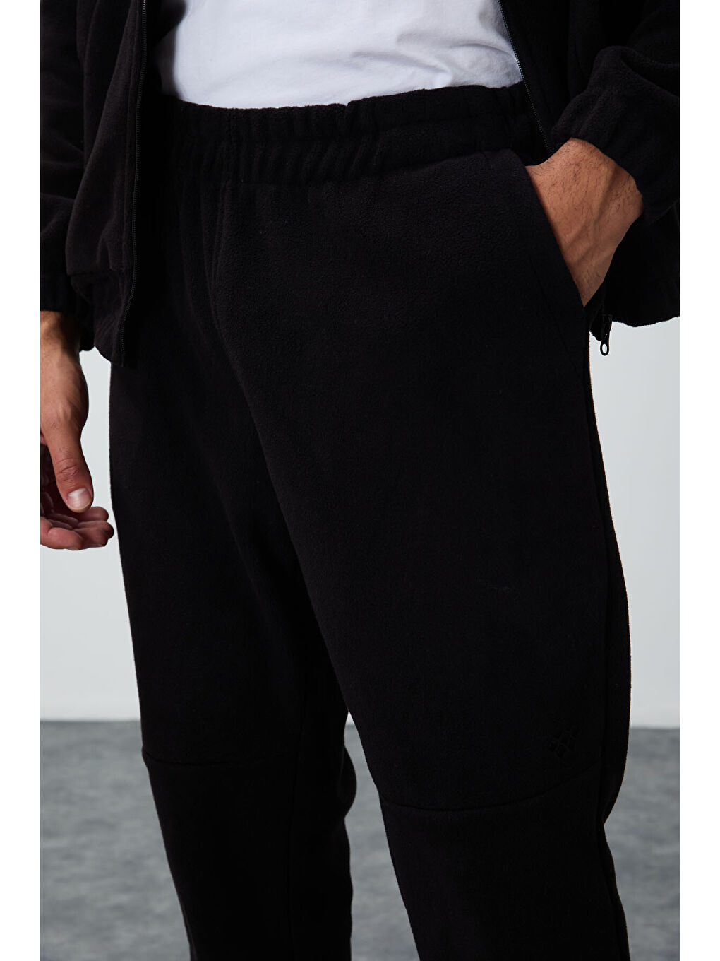 Gri Siyah Kalın Yumuşak Dokulu Comfort Fit Nakışlı Erkek Eşofman Takım - 85269-2