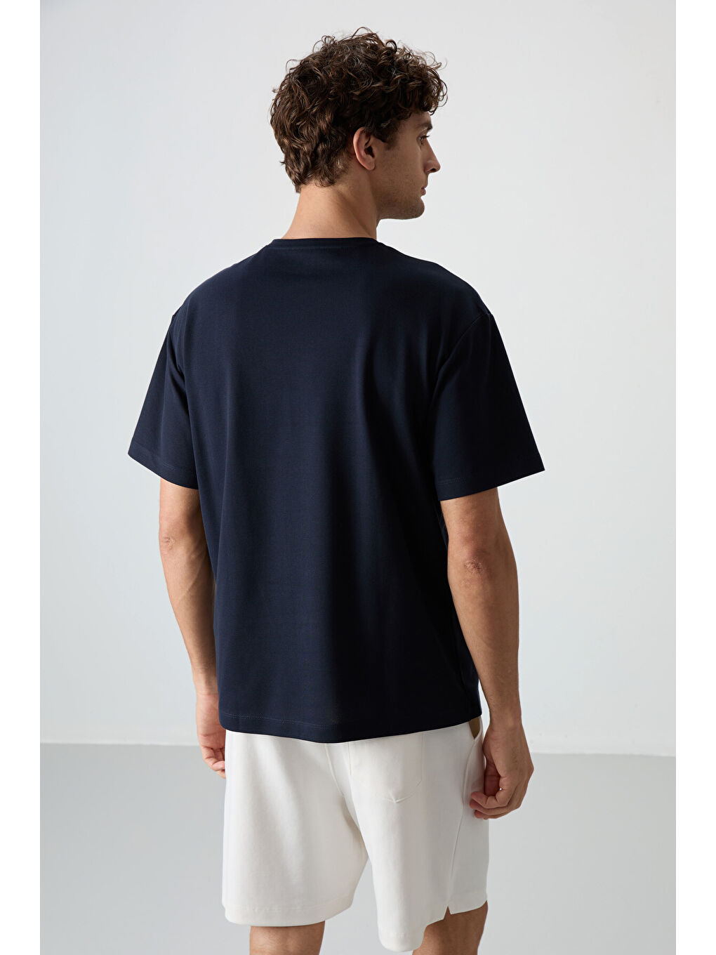 Lacivert Pamuklu Kalın Yüzeyi Dokulu  Fit  Baskılı Erkek Tişört - 88372-4