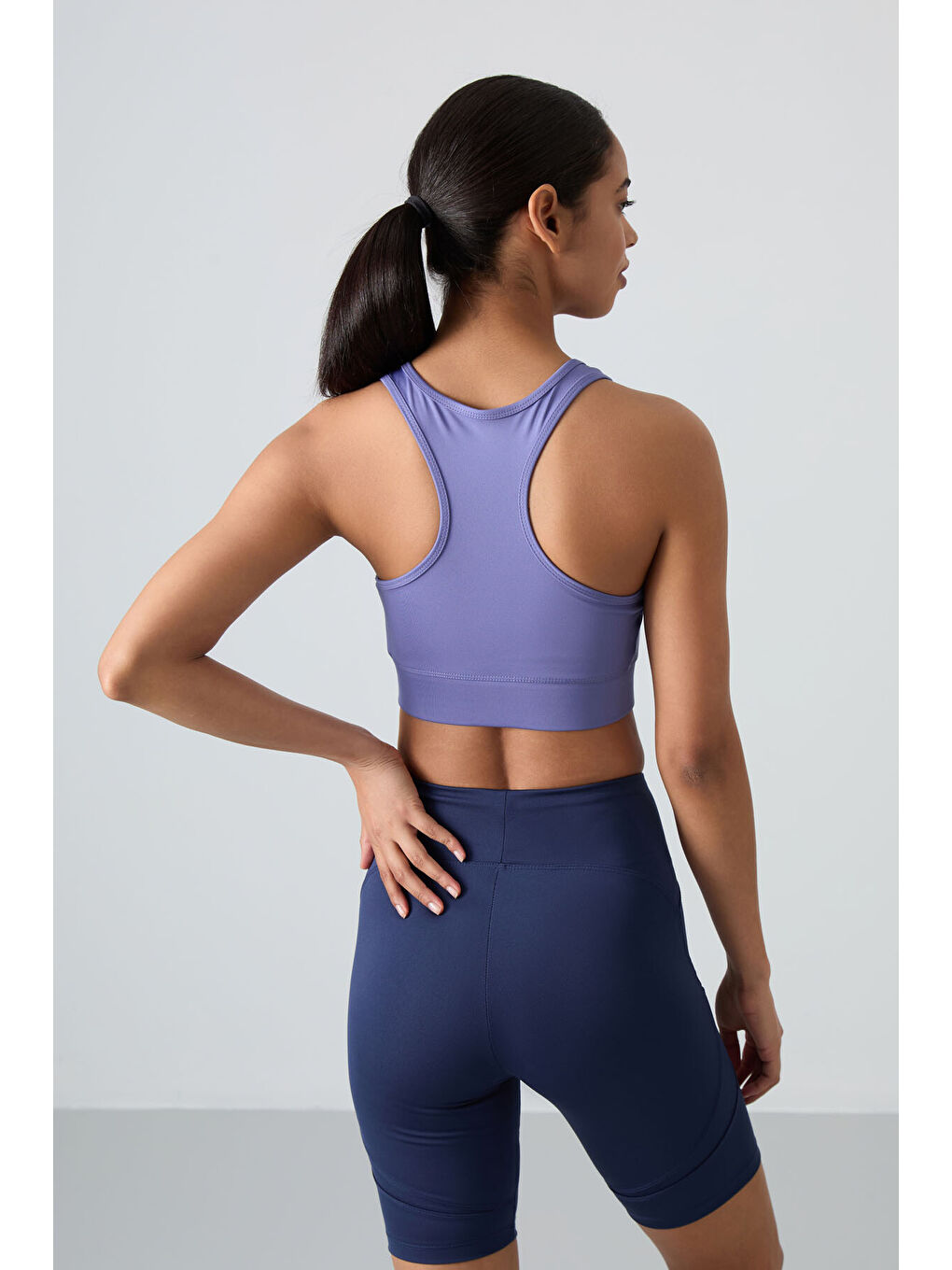 Mor Eflatun Sırt Detaylı Dar Kalıp U Yaka Kadın Spor Büstiyer - 97120-4