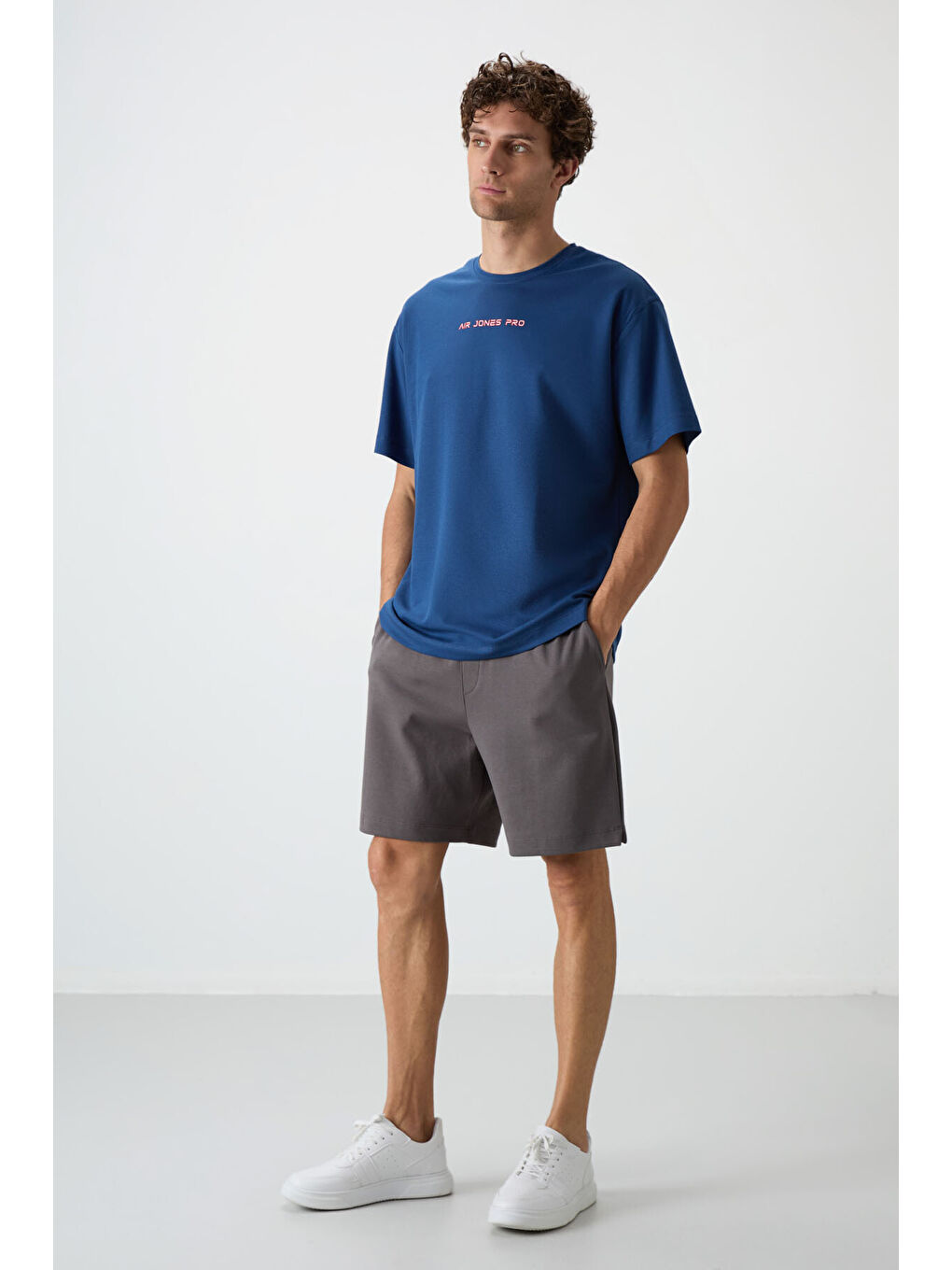 Lacivert Pamuklu Kalın Yüzeyi Dokulu  Fit  Baskılı Erkek Tişört - 88364-2