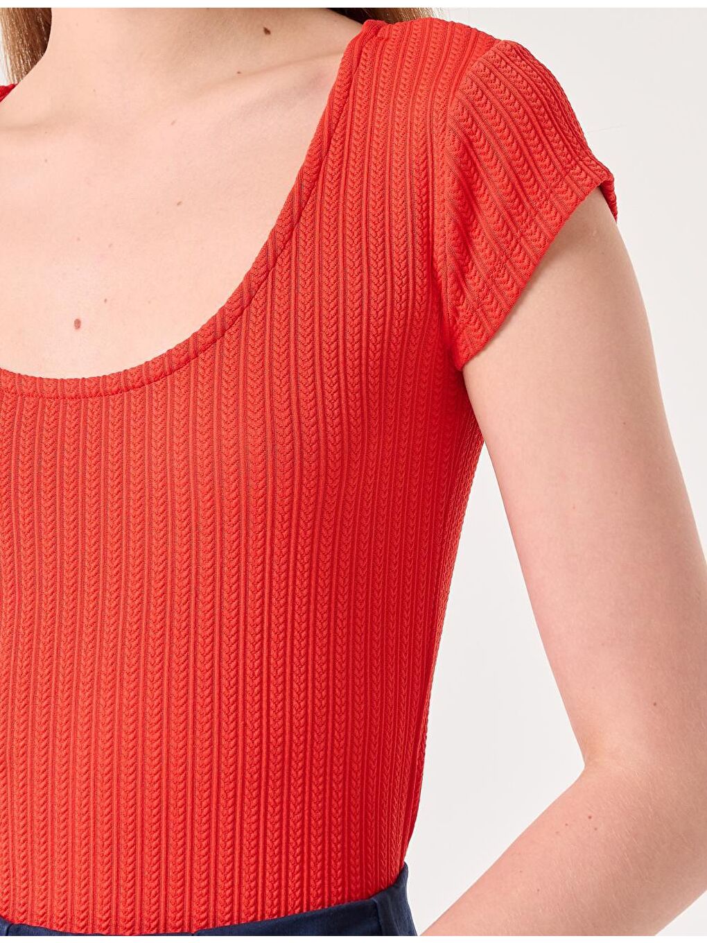 Turuncu U Yaka Kısa Kollu Örme Bluz-1