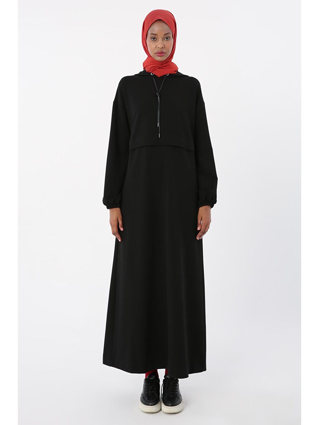 Siyah Kolu Lastikli Kapüşonlu Elbise-1