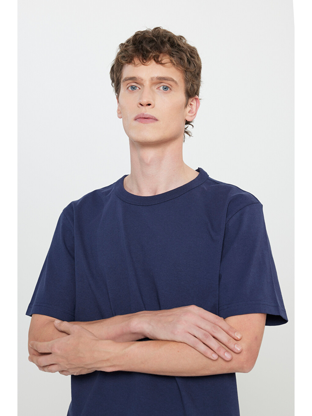 Regular Fit Normal Kesim Bisiklet Yaka %100 Pamuk Lacivert Tişört-3