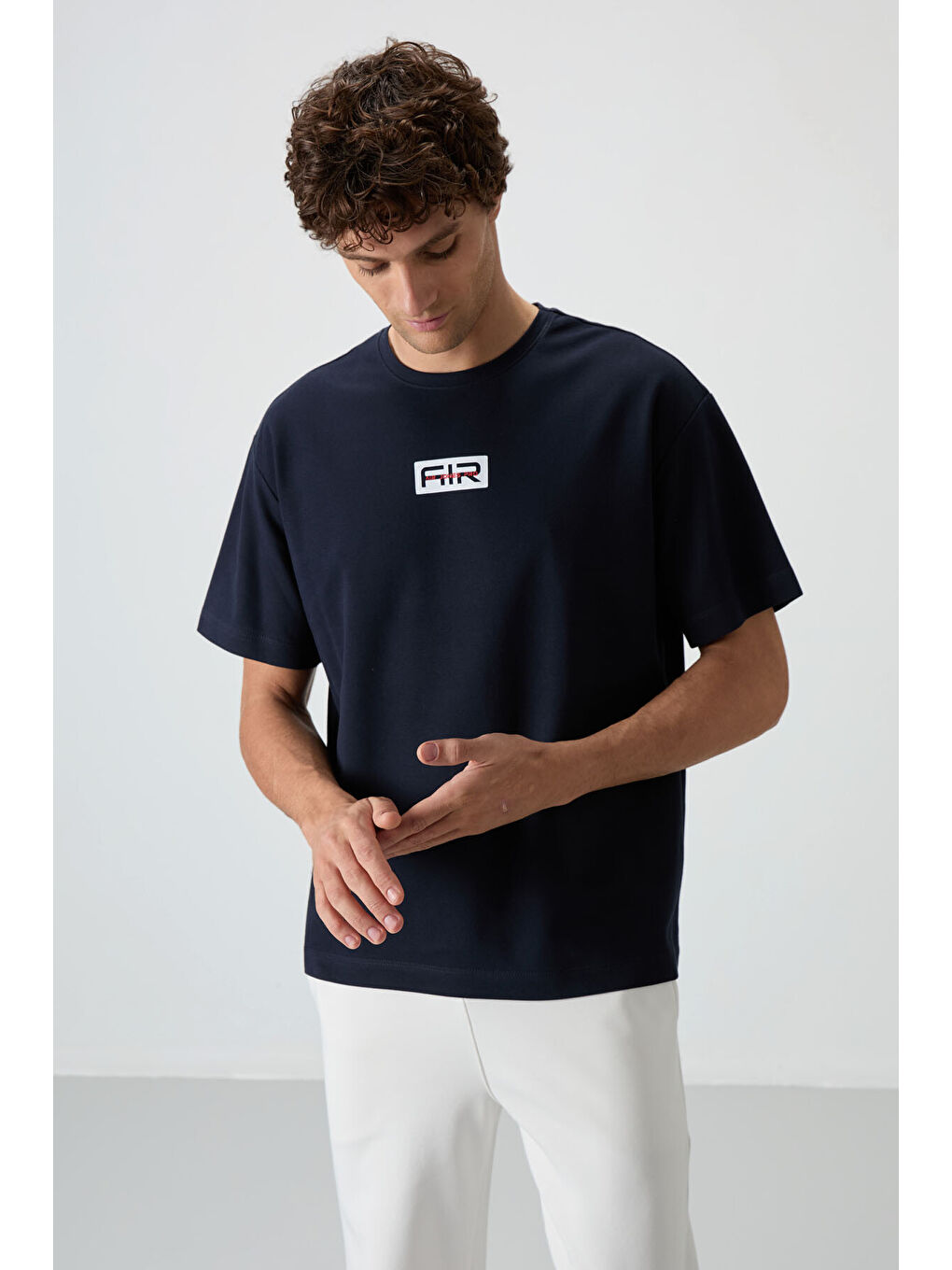 Lacivert Pamuklu Kalın Yüzeyi Dokulu  Fit  Baskılı Erkek Tişört - 88367-3