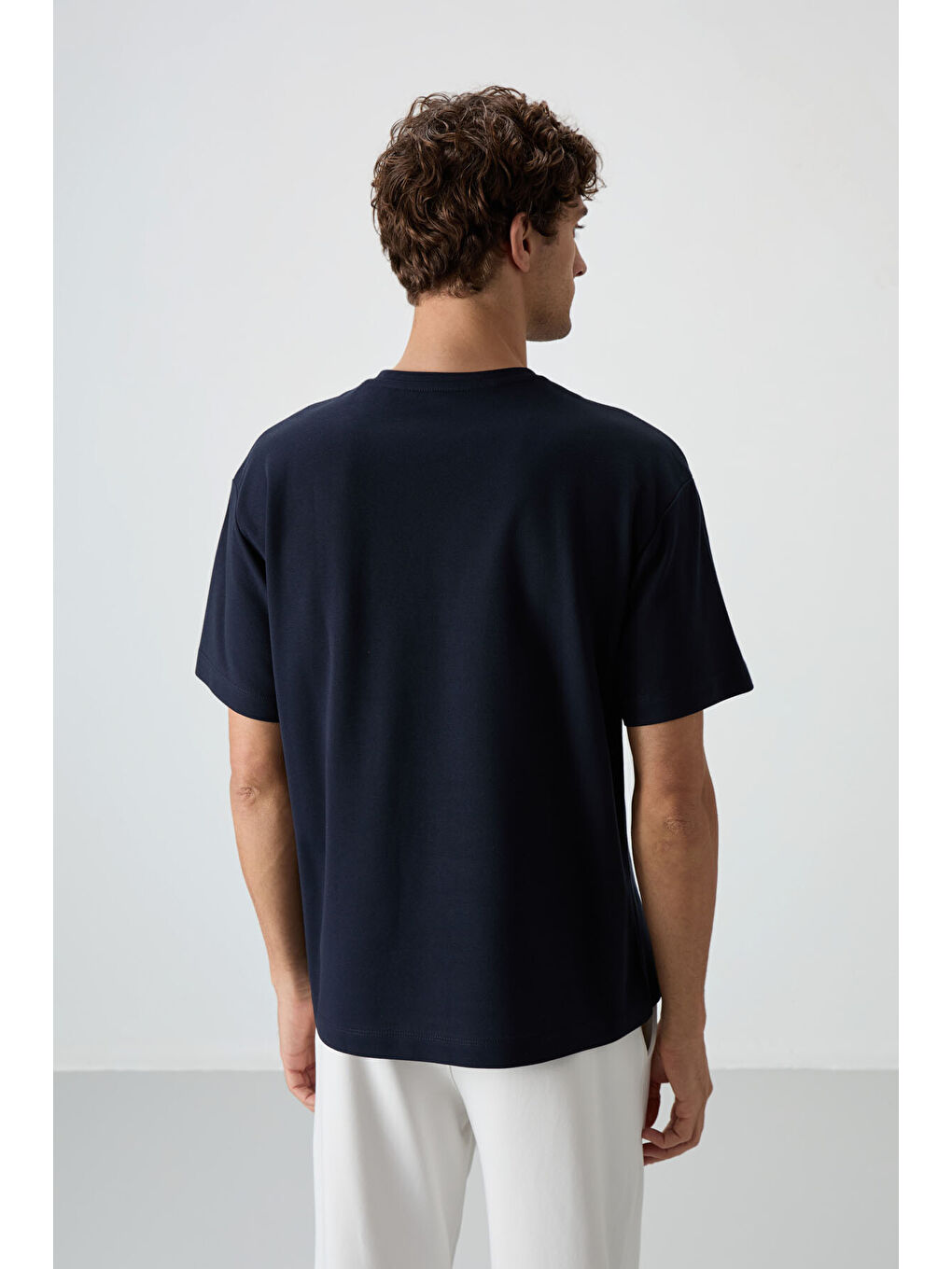 Lacivert Pamuklu Kalın Yüzeyi Dokulu  Fit  Baskılı Erkek Tişört - 88367-4